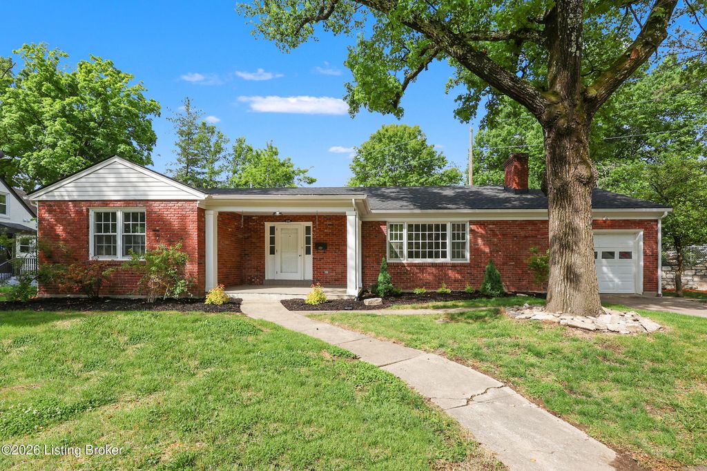 Photo of 200 Paul Sawyier Dr, Frankfort, KY 40601 (MLS # 1720733)