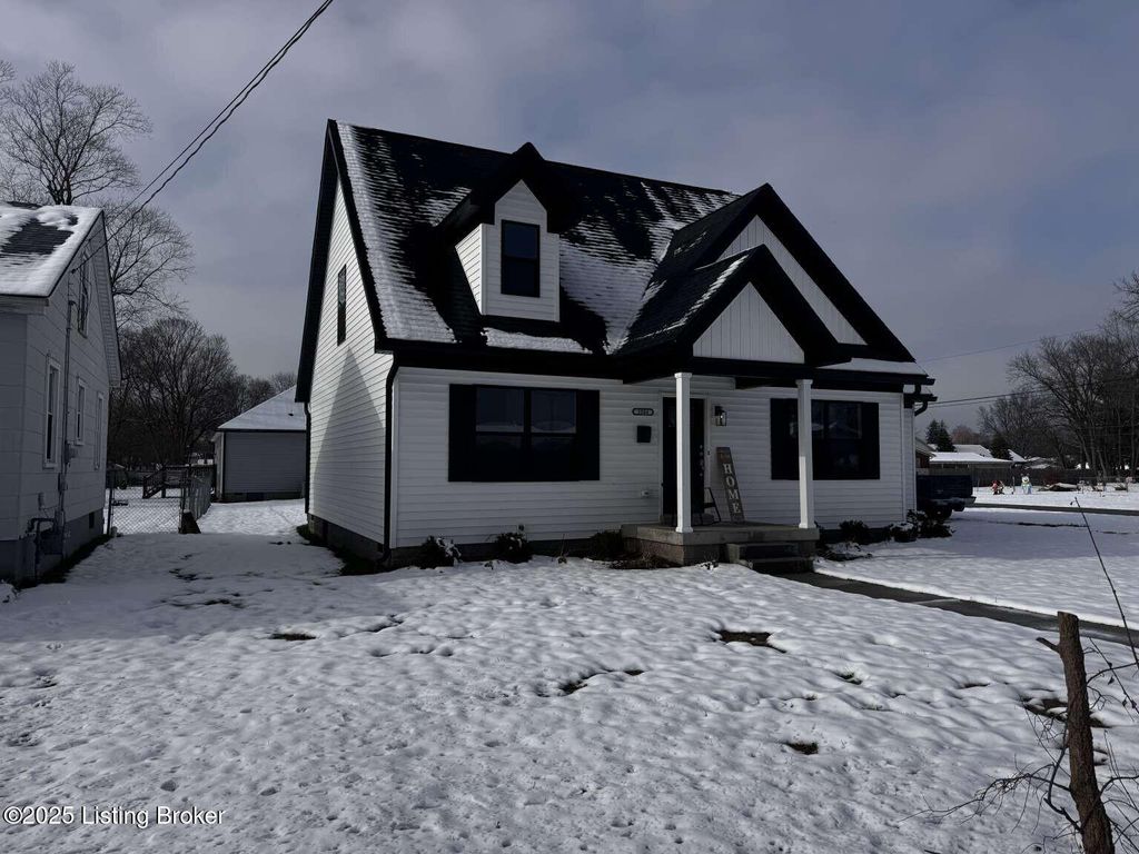 Photo of 8804 Thompson Ln, Louisville, KY 40258 (MLS # 1705275)