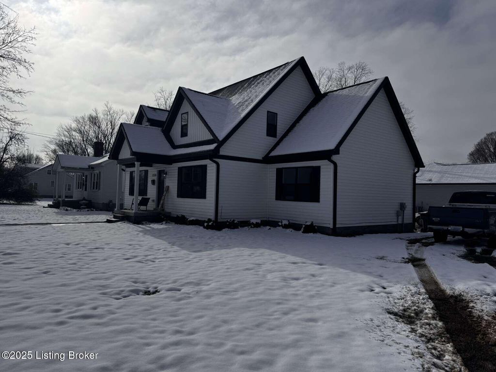 Photo of 8804 Thompson Ln, Louisville, KY 40258 (MLS # 1705275)