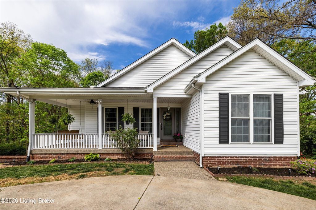 Photo of 170 Hidden Valley Dr, Fisherville, KY 40023 (MLS # 1715245)