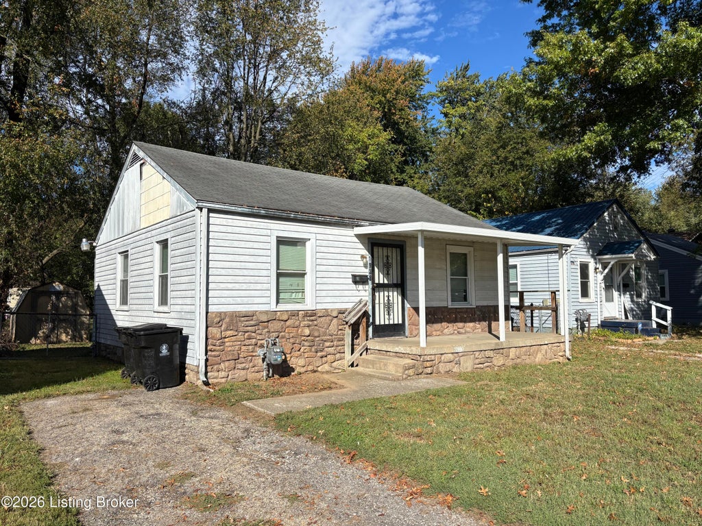 Photo of 1938 S 28th St, Louisville, KY 40210 (MLS # 1732362)