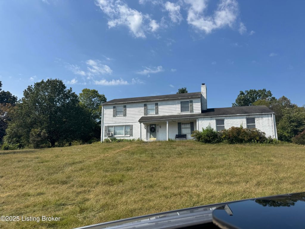 Photo of 6500 Fible Ln, Crestwood, KY 40014 (MLS # 1698281)