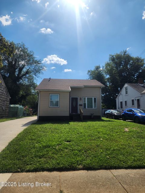 Photo of 1752 Dixdale Ave, Louisville, KY 40210 (MLS # 1699953)