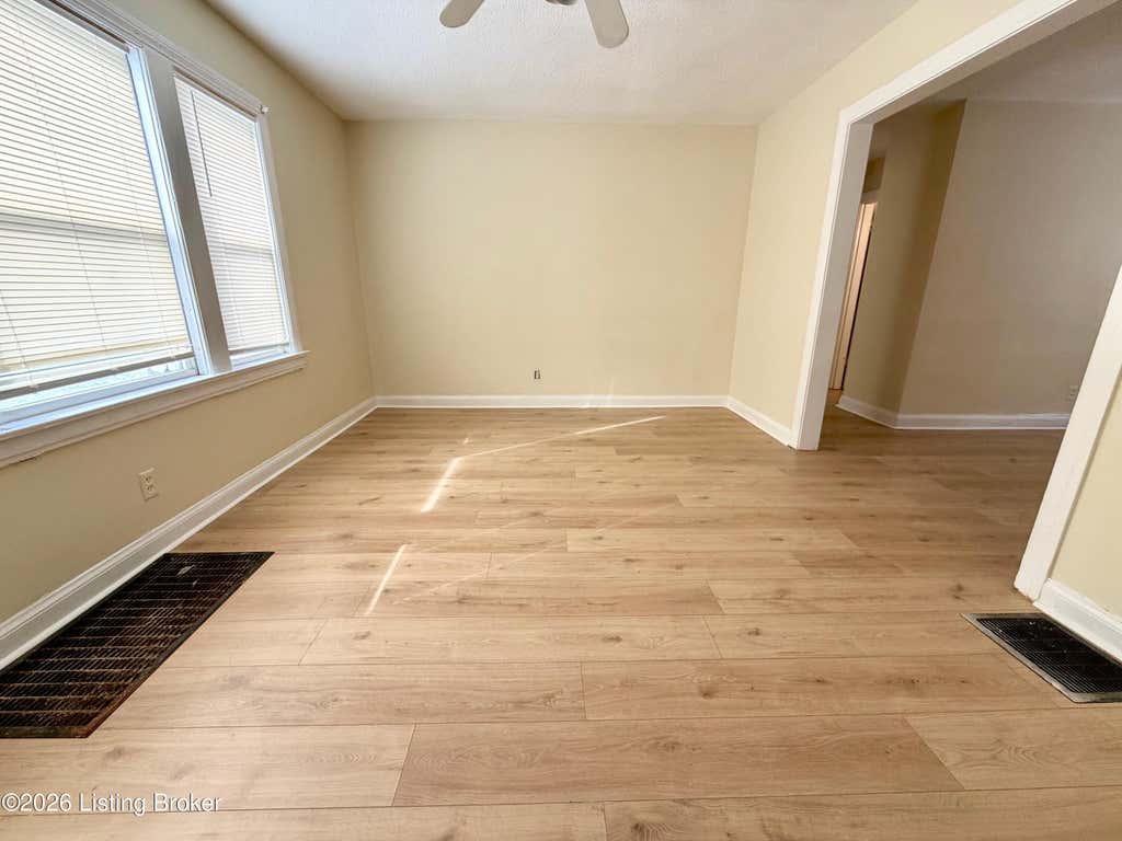 Photo of 4309 Elliott Ave #1, Louisville, KY 40211 (MLS # 1717150)
