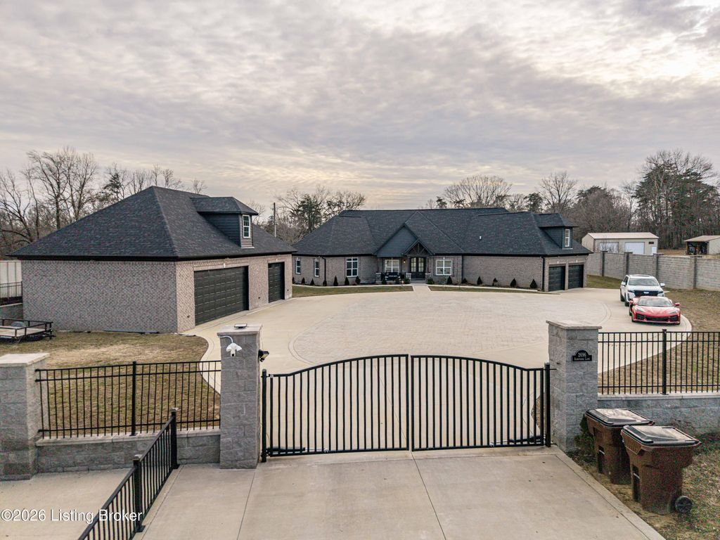 Photo of 2696 Armstrong Ln, Mt Washington, KY 40047 (MLS # 1717460)