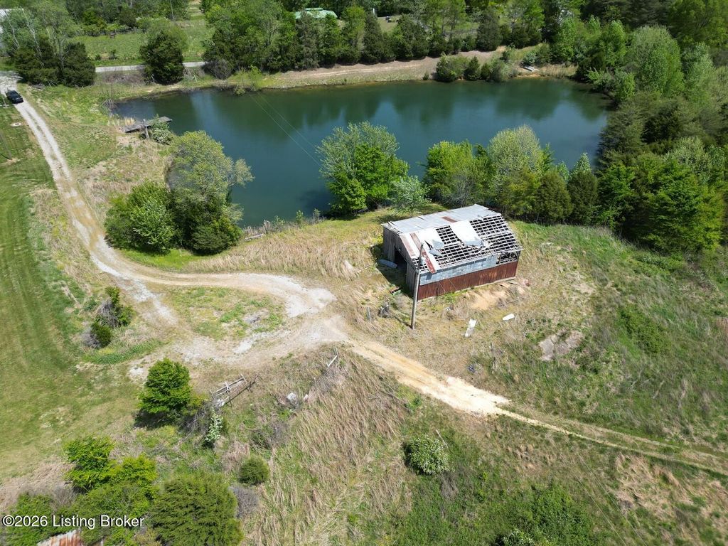 Photo of 2086 Logsdon Cemetery Rd, Clarkson, KY 42726 (MLS # 1715114)