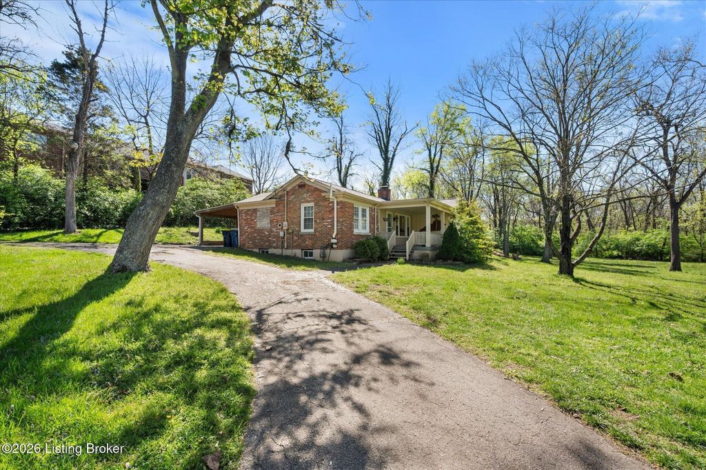 Photo of 3301 Hunsinger Ln, Louisville, KY 40220 (MLS # 1715370)