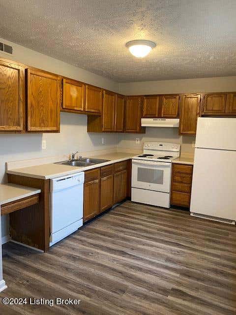 Photo of 5101 Keegan Way, Louisville, KY 40291 (MLS # 1722845)