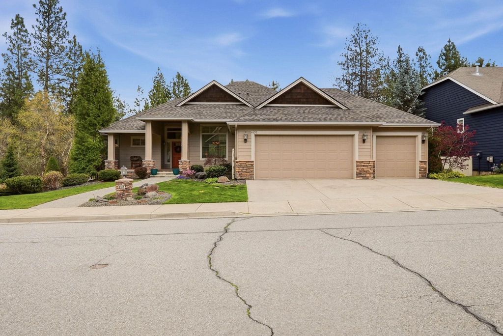 Photo of 6107 S Summerwood St, Spokane, WA 99224 (MLS # 202616347)