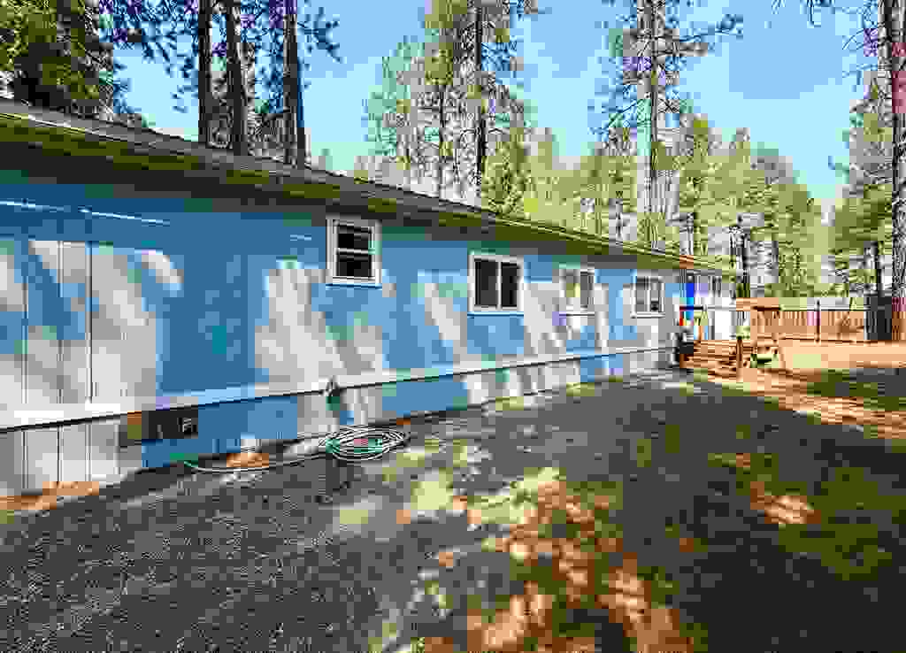 Photo of 3276 Viewridge Ln, Valley, WA 99148 (MLS # 202621224)