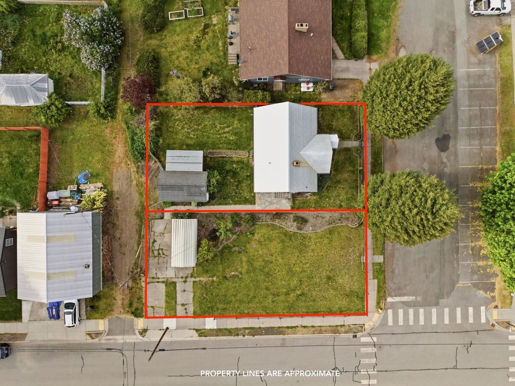Photo of 103 N Leslie St, Tekoa, WA 99033 (MLS # 202617596)