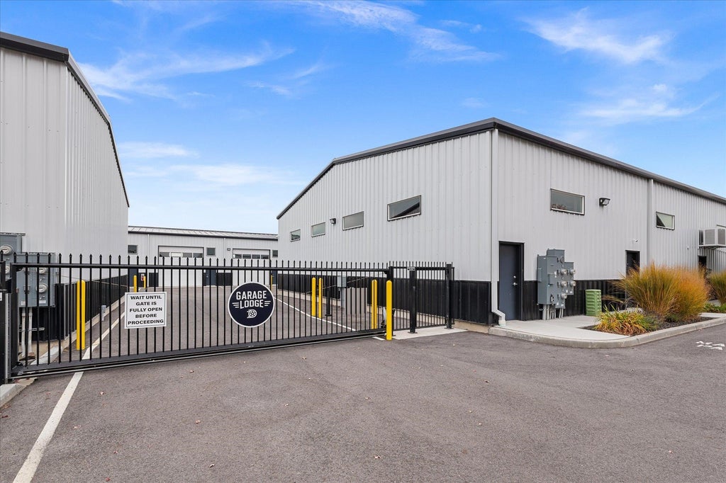 Photo of 1551 Deer Heights Rd, Spokane, WA 99224 (MLS # 202626188)