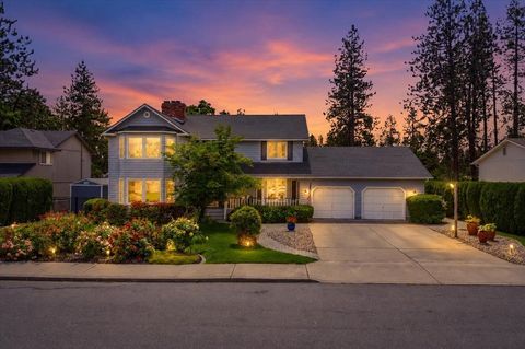 Photo of 1632 E 33rd Ave, Spokane, WA 99203 (MLS # 202619124)