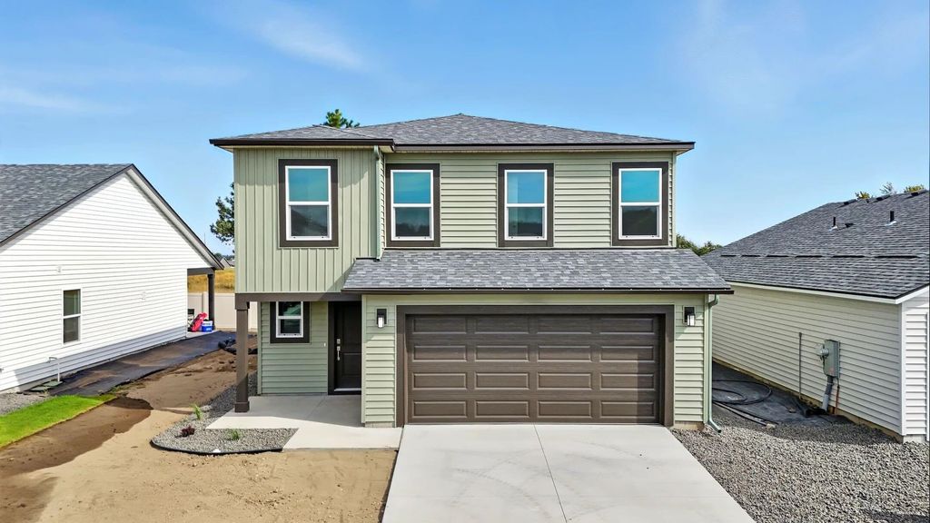 Photo of 919 E L St, Deer Park, WA 99006 (MLS # 202612111)