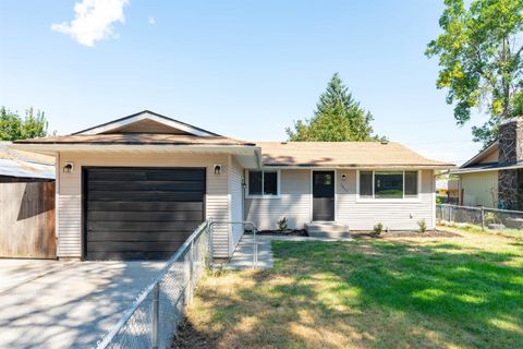 Photo of 3817 E 7TH Ave, Spokane, WA 99202 (MLS # 202527718)