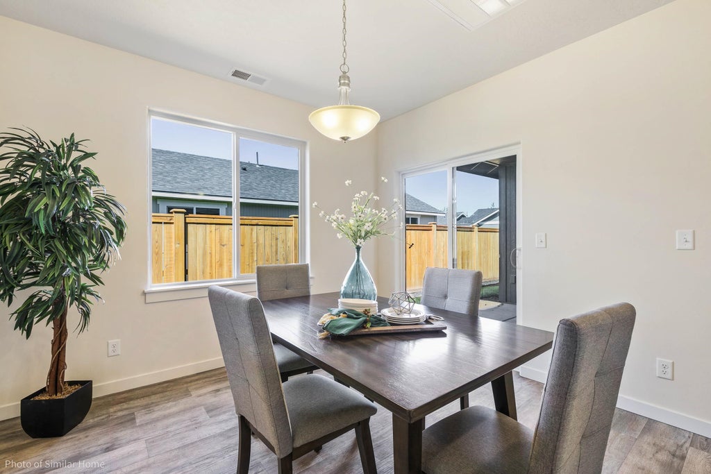 Photo of 8709 N Hemlock St, Spokane, WA 99208 (MLS # 202624369)