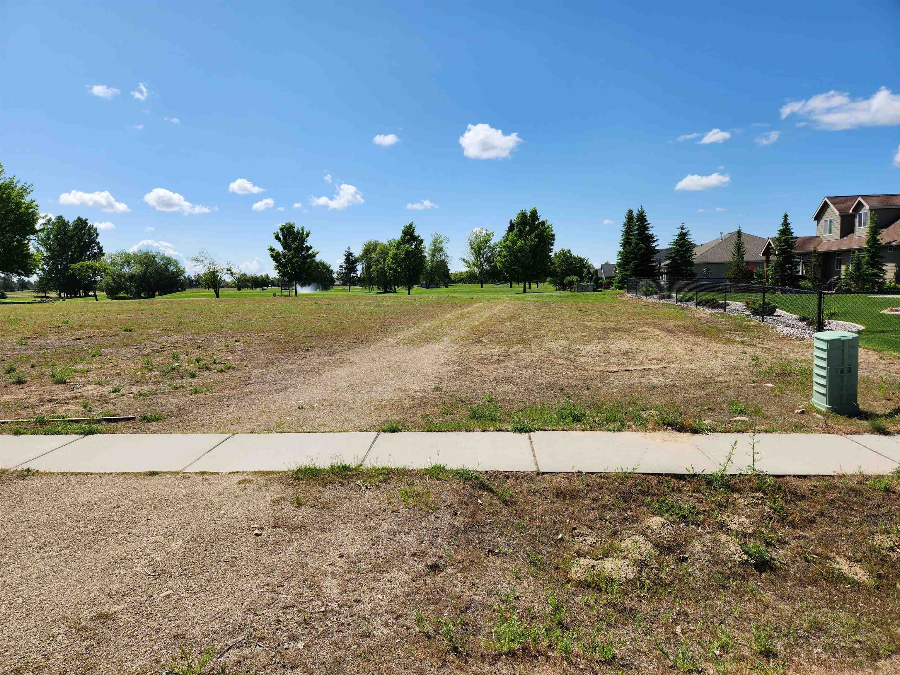 Photo 4 of 4 of 1408 E 12th St land