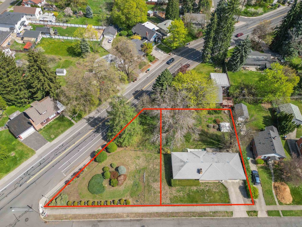 Photo of 1215 S Garfield St, Spokane, WA 99202 (MLS # 202615942)