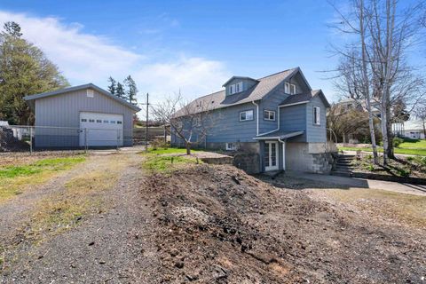 Photo of 209 S Josephine Ave, Rosalia, WA 99170 (MLS # 202615227)