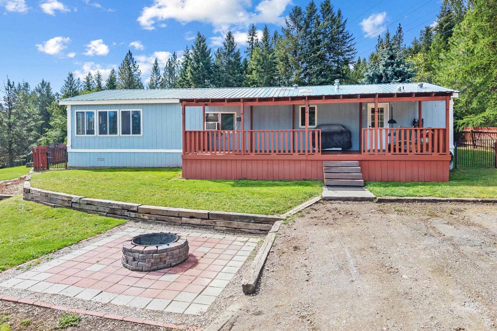 Photo of 730 Townsend Sackman Rd, Colville, WA 99114 (MLS # 202623496)