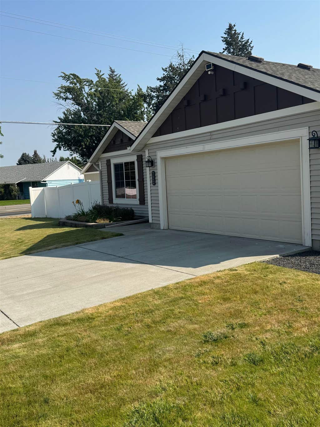 Photo of 722 N Mamer Ln, Spokane Valley, WA 99216 (MLS # 202622981)