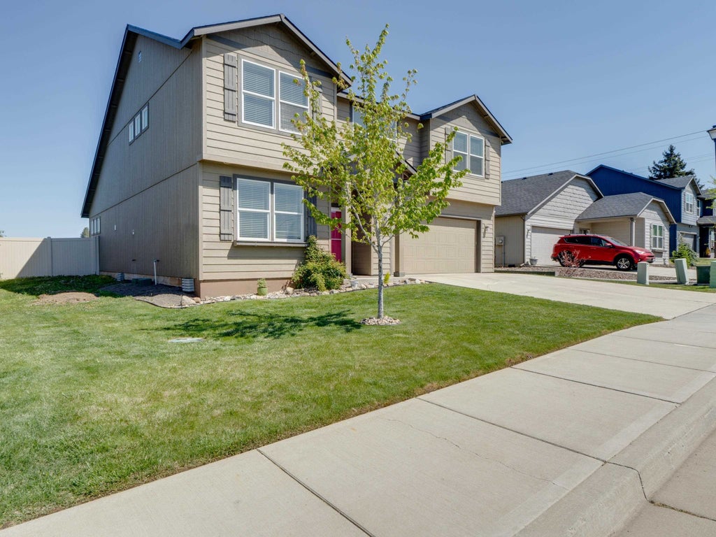 Photo of 671 Condor Dr, Cheney, WA 99004 (MLS # 202623454)