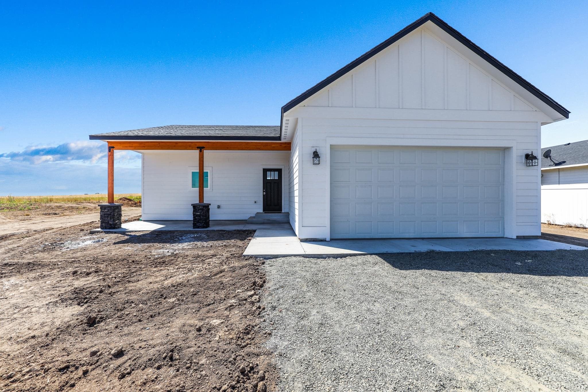 520 E Devisadero St - Photo 3
