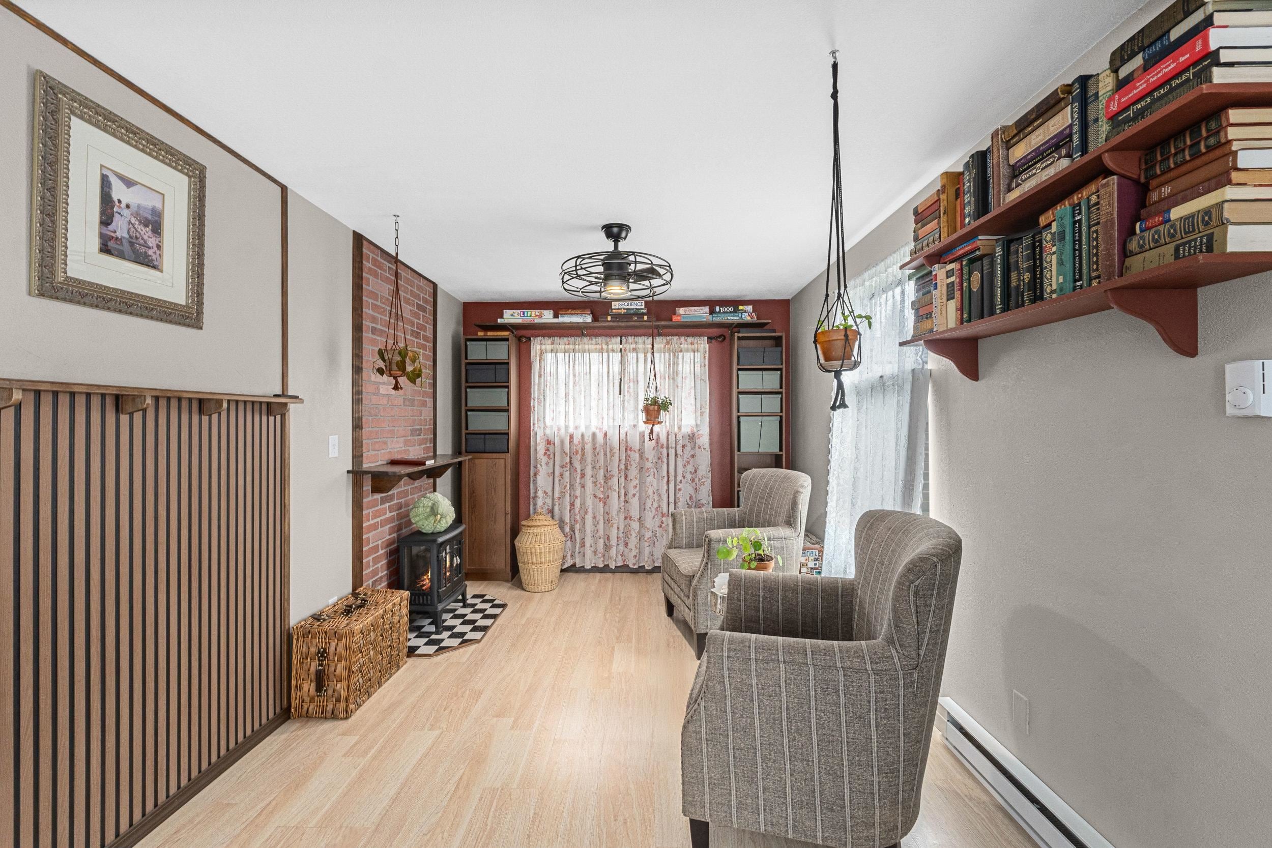 230 S 8th St - Photo 4