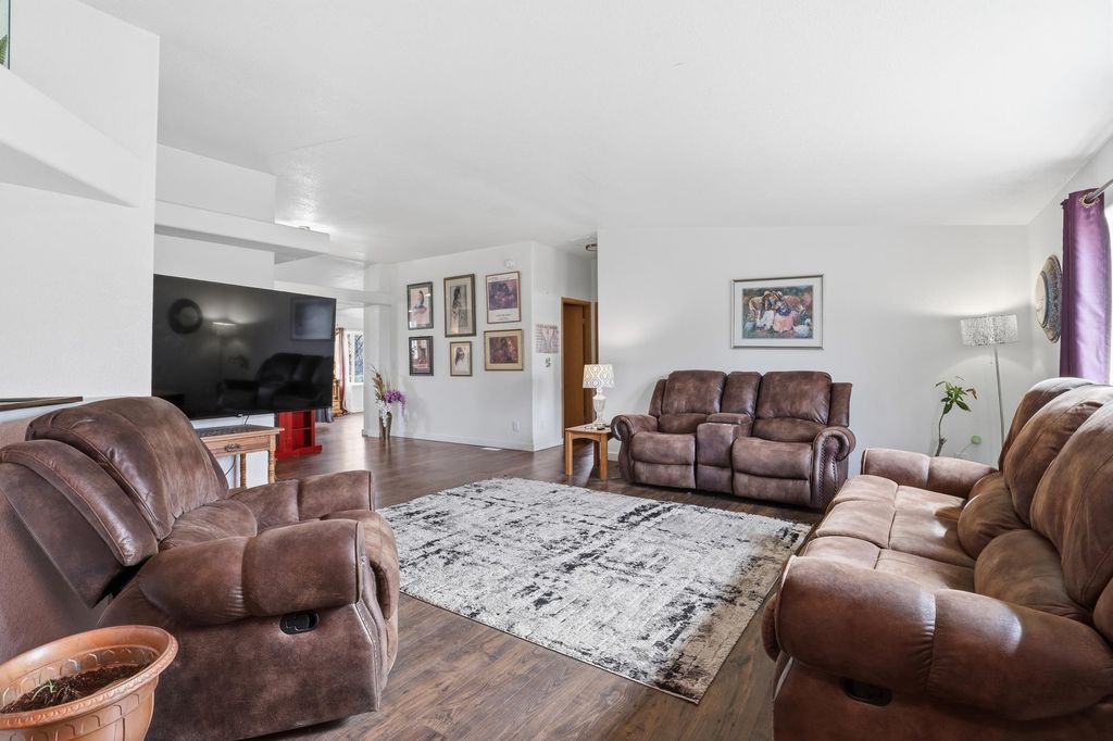 Photo of 6514 N Regal St, Spokane, WA 99217 (MLS # 202615938)