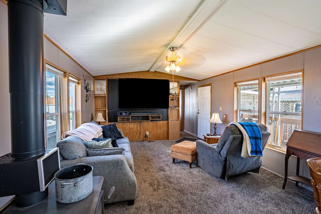 Photo of 7303 N Crestline #44 St, Spokane, WA 99217 (MLS # 202525587)