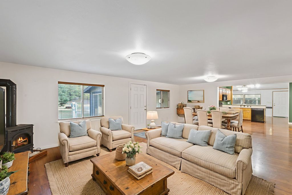 Photo of 571 Buck Creek Rd, Newport, WA 99156 (MLS # 202611917)