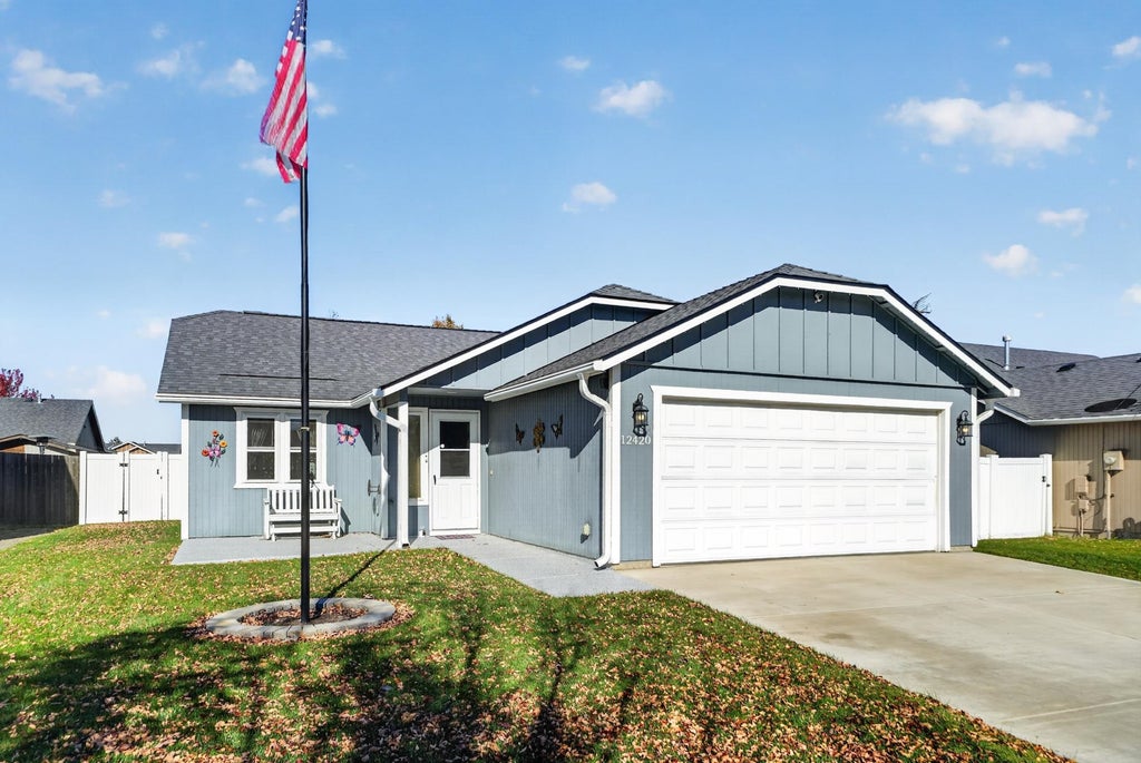 Photo of 12420 W 4th Ave, Airway Heights, WA 99001 (MLS # 202625924)