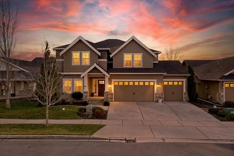 Photo of 1821 S Shamrock Dr, Spokane Valley, WA 99016 (MLS # 202527149)