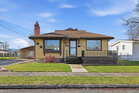 Photo of 3810 E Montgomery Ave, Spokane, WA 99217 (MLS # 202614659)