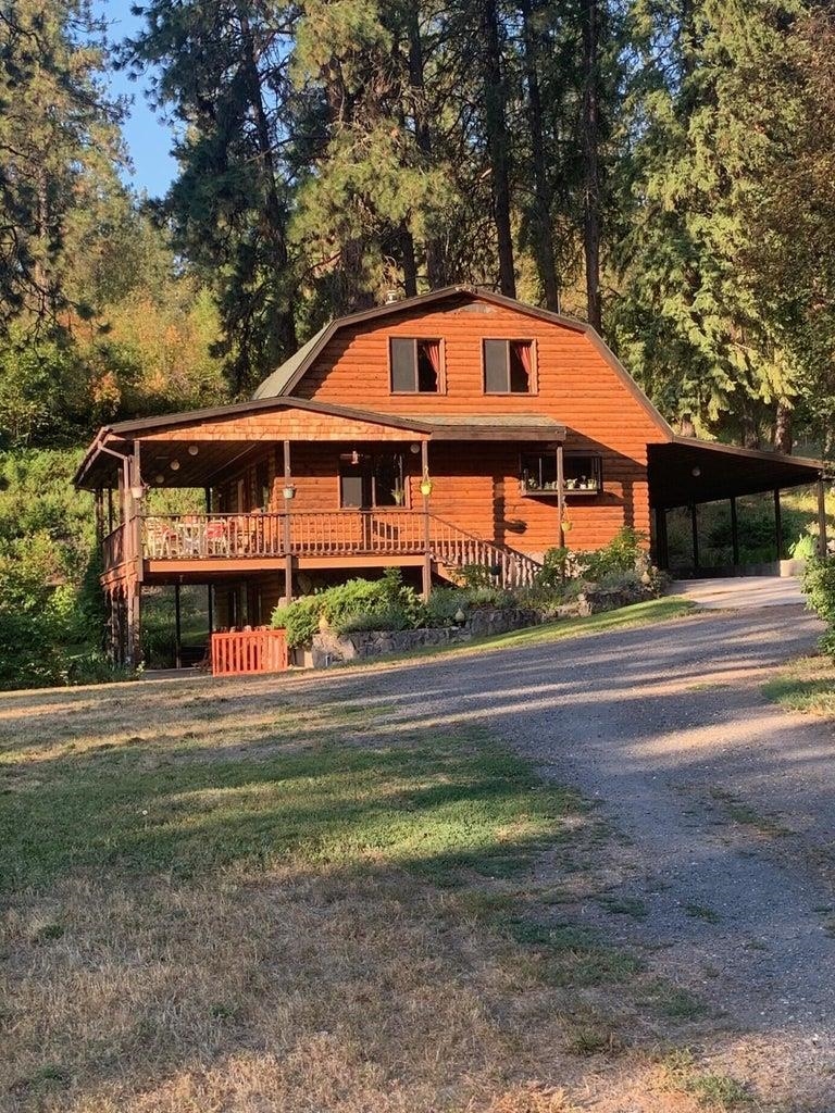 Photo 1 of 38 — 59 Bisbee Creek Ln, Kettle Falls, WA 99141