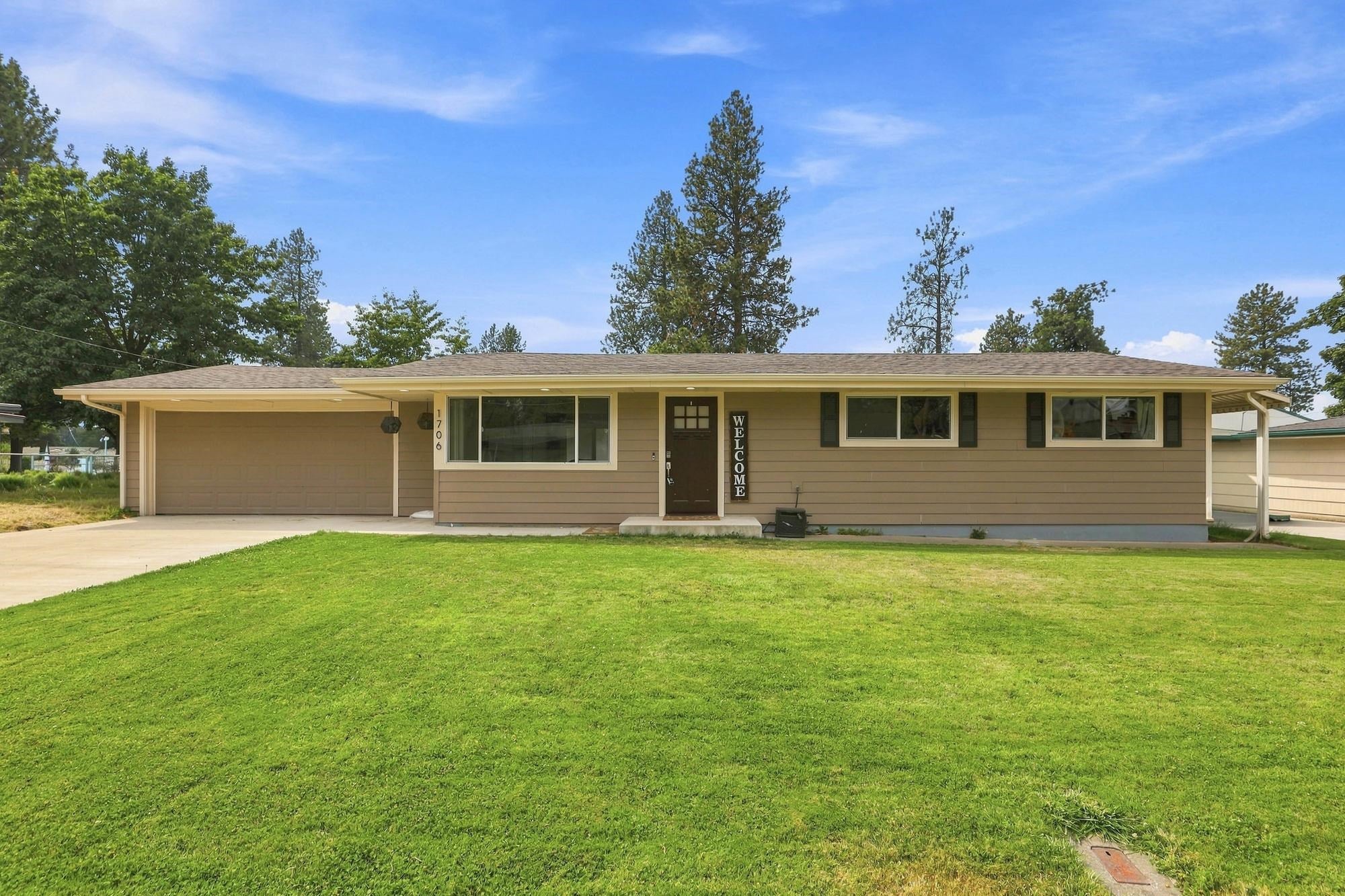 1706 S Pines Rd - Photo 2