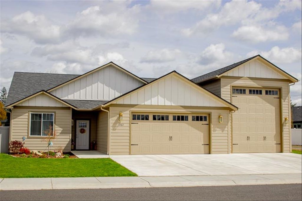 Photo of 1262 N Park Ave, Deer Park, WA 99006 (MLS # 202616544)