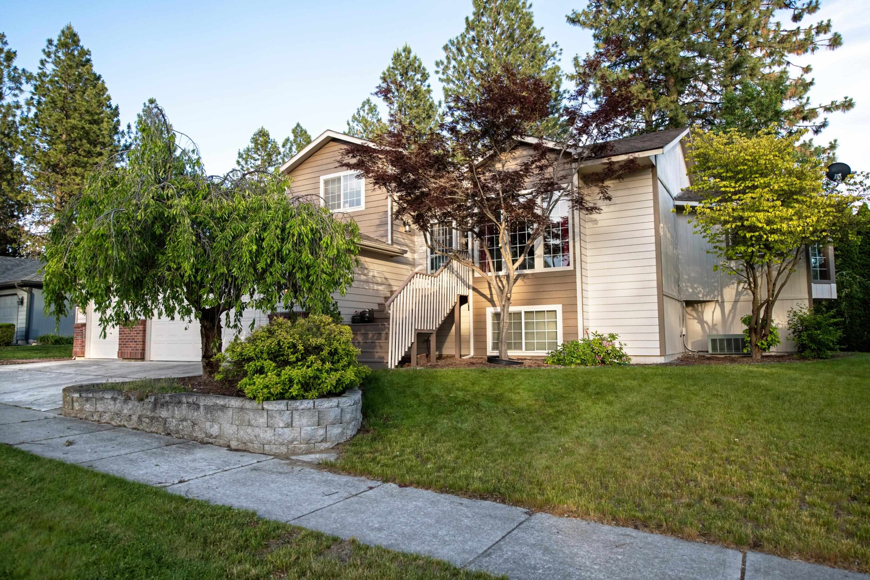 View Spokane, WA 99208 house