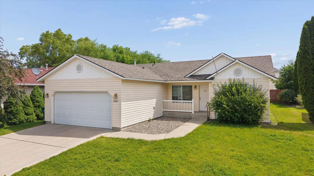 Photo of 2621 Eton Ln, Cheney, WA 99004 (MLS # 202619994)
