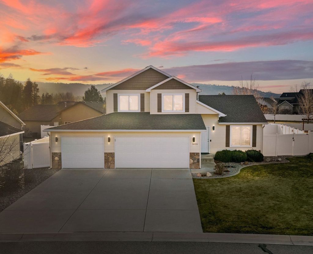 Photo of 3826 S Morrow Ln, Spokane Valley, WA 99206 (MLS # 202613153)