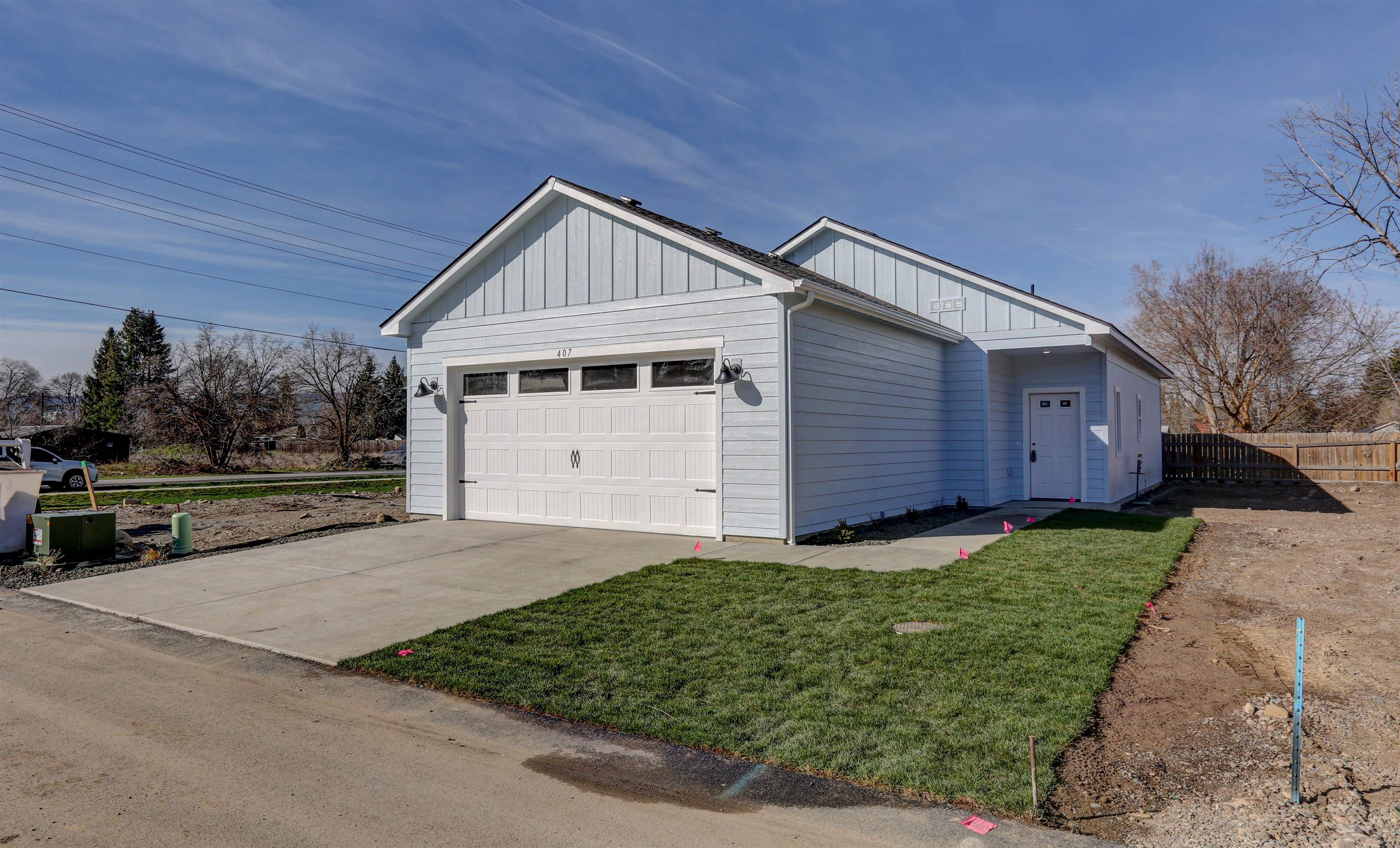 Photo 1 of 21 — 404 N Martini Ln, Spokane Valley, WA 99216