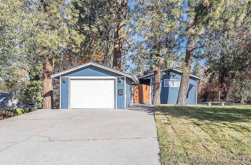 Photo of 4023 E 12th St, Spokane, WA 99202 (MLS # 202610854)