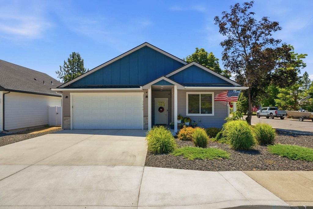 Photo of 3409 S MYRTLE St, Spokane, WA 99223 (MLS # 202620343)