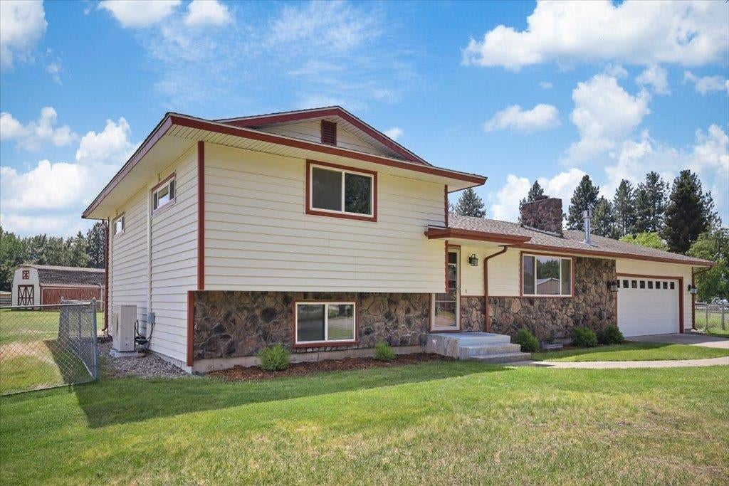 Photo of 509 S Cavalier Ct, Greenacres, WA 99016 (MLS # 202620519)