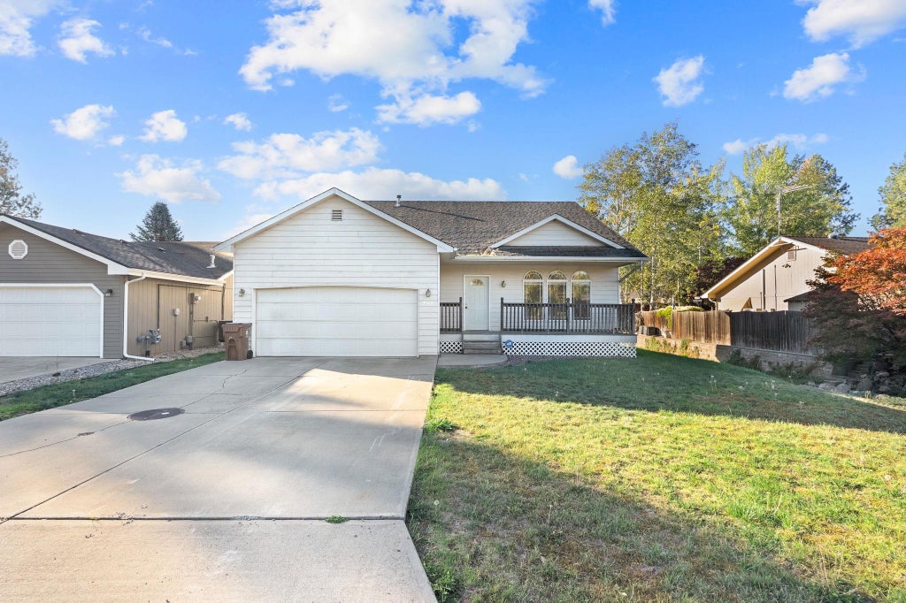 Photo of 3512 E 50th Ave, Spokane, WA 99223 (MLS # 202625493)