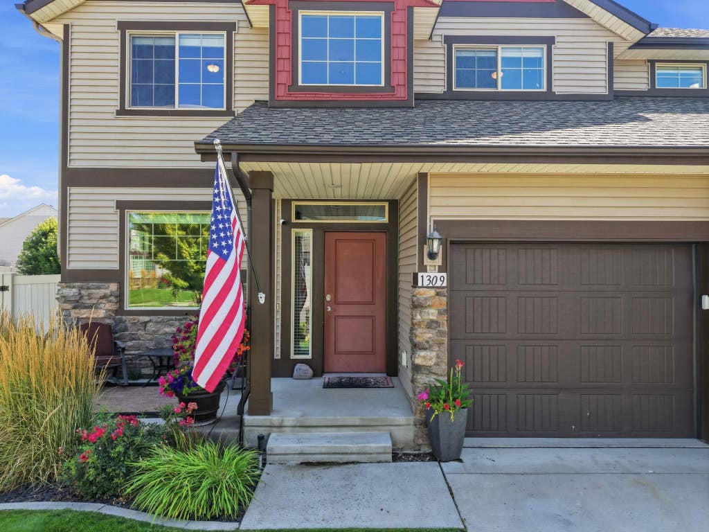 Photo of 1309 S McMillan Rd, Greenacres, WA 99016 (MLS # 202622115)