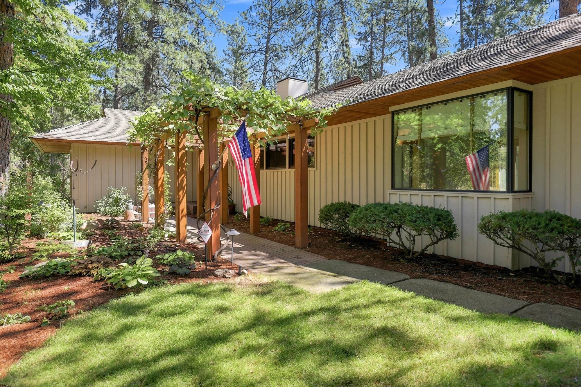 7809 S Ramona Rd, Spokane, WA, 99224, USA, 4 Bedrooms Bedrooms, ,4 BathroomsBathrooms,Residential,Active,7809 S Ramona Rd,202617268