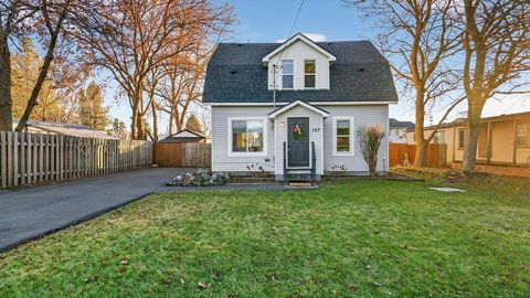 Photo of 107 W Moore Ave, Deer Park, WA 99006 (MLS # 202527780)