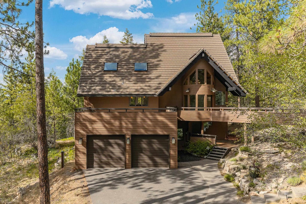 Photo of 2021 S Eastern Ln, Spokane, WA 99212 (MLS # 202624604)