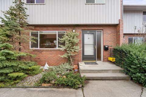 Photo of 12425 E Olive Ave, Spokane Valley, WA 99216 (MLS # 202613903)